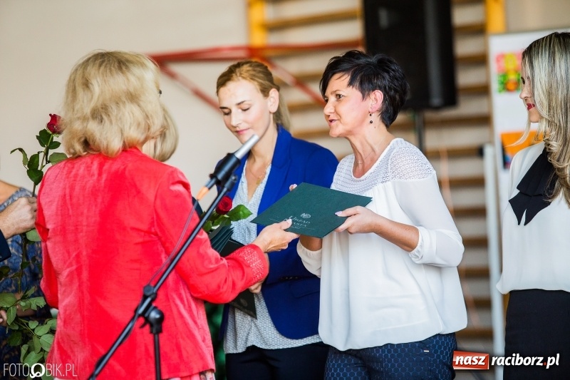 Zdjęcie w galerii na portalu naszraciborz.pl: Miejskie obchody Dnia Edukacji Narodowej wiadomości z regionu