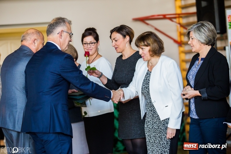 Zdjęcie w galerii na portalu naszraciborz.pl: Miejskie obchody Dnia Edukacji Narodowej wiadomości z regionu