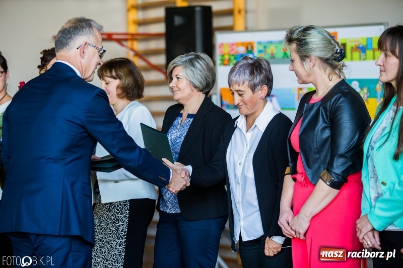 Zdjęcie w galerii na portalu naszraciborz.pl: Miejskie obchody Dnia Edukacji Narodowej wiadomości z regionu