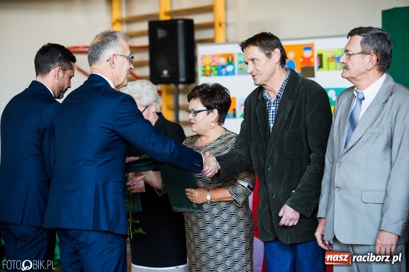 Zdjęcie w galerii na portalu naszraciborz.pl: Miejskie obchody Dnia Edukacji Narodowej wiadomości z regionu