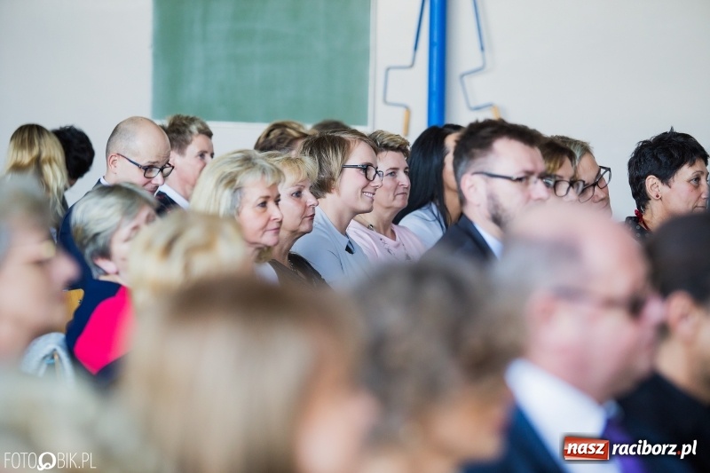 Zdjęcie w galerii na portalu naszraciborz.pl: Miejskie obchody Dnia Edukacji Narodowej wiadomości z regionu