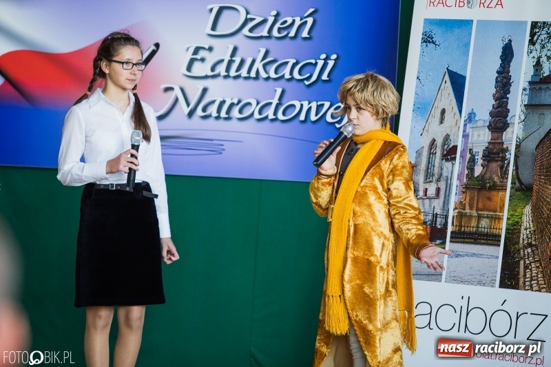 Zdjęcie w galerii na portalu naszraciborz.pl: Miejskie obchody Dnia Edukacji Narodowej wiadomości z regionu