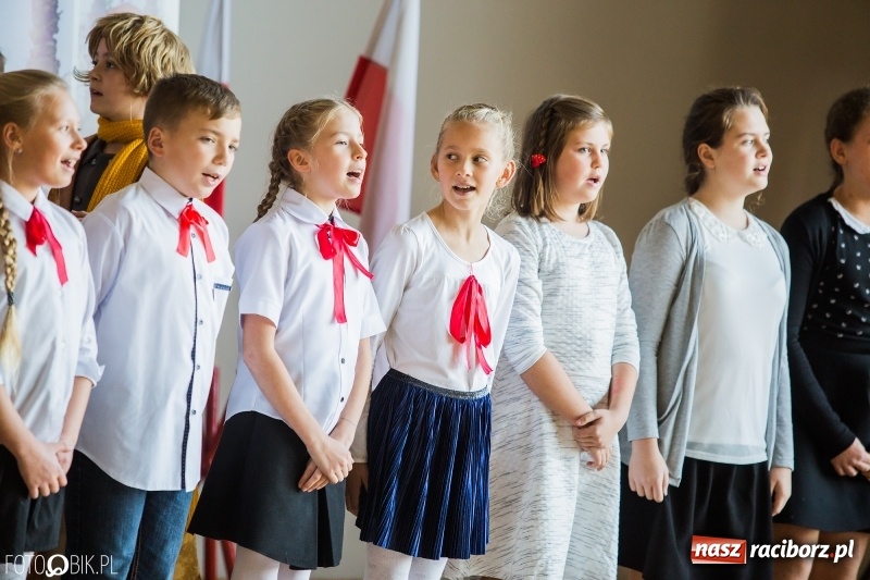 Zdjęcie w galerii na portalu naszraciborz.pl: Miejskie obchody Dnia Edukacji Narodowej wiadomości z regionu