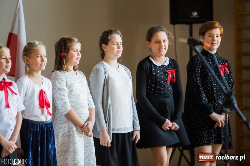 Zdjęcie w galerii na portalu naszraciborz.pl: Miejskie obchody Dnia Edukacji Narodowej wiadomości z regionu