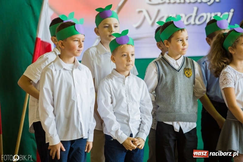 Zdjęcie w galerii na portalu naszraciborz.pl: Miejskie obchody Dnia Edukacji Narodowej wiadomości z regionu