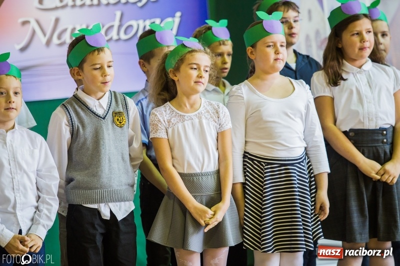 Zdjęcie w galerii na portalu naszraciborz.pl: Miejskie obchody Dnia Edukacji Narodowej wiadomości z regionu