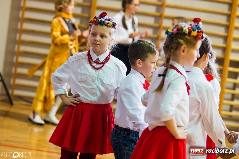 Zdjęcie w galerii na portalu naszraciborz.pl: Miejskie obchody Dnia Edukacji Narodowej wiadomości z regionu