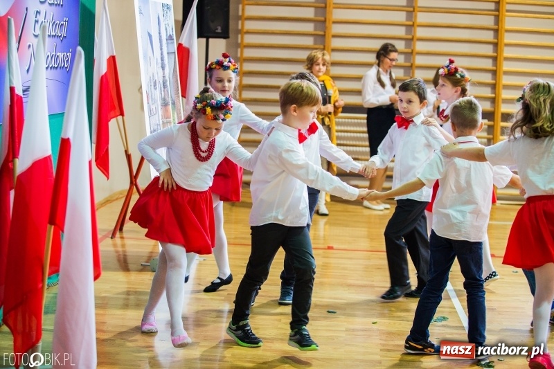 Zdjęcie w galerii na portalu naszraciborz.pl: Miejskie obchody Dnia Edukacji Narodowej wiadomości z regionu