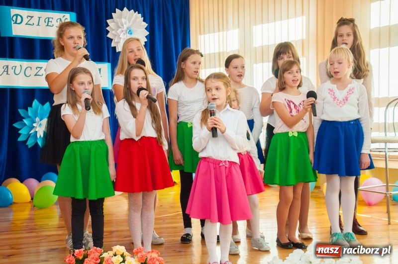 Zdjęcie w galerii na portalu naszraciborz.pl: Jaki powinien być nauczyciel? Uczniowie wiedzą najlepiej! DEN w SP18 wiadomości z regionu