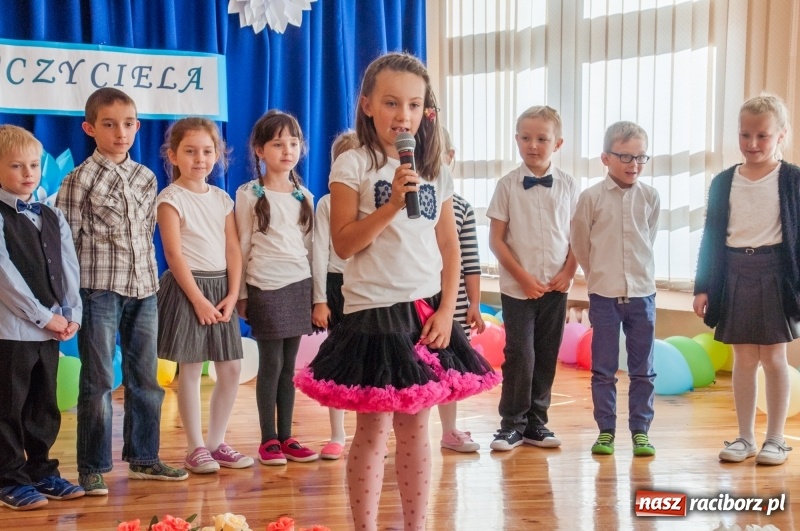 Zdjęcie w galerii na portalu naszraciborz.pl: Jaki powinien być nauczyciel? Uczniowie wiedzą najlepiej! DEN w SP18 wiadomości z regionu