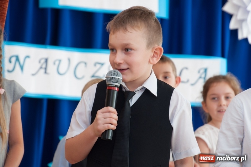 Zdjęcie w galerii na portalu naszraciborz.pl: Jaki powinien być nauczyciel? Uczniowie wiedzą najlepiej! DEN w SP18 wiadomości z regionu