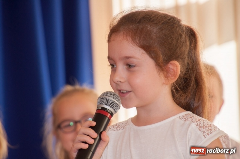 Zdjęcie w galerii na portalu naszraciborz.pl: Jaki powinien być nauczyciel? Uczniowie wiedzą najlepiej! DEN w SP18 wiadomości z regionu