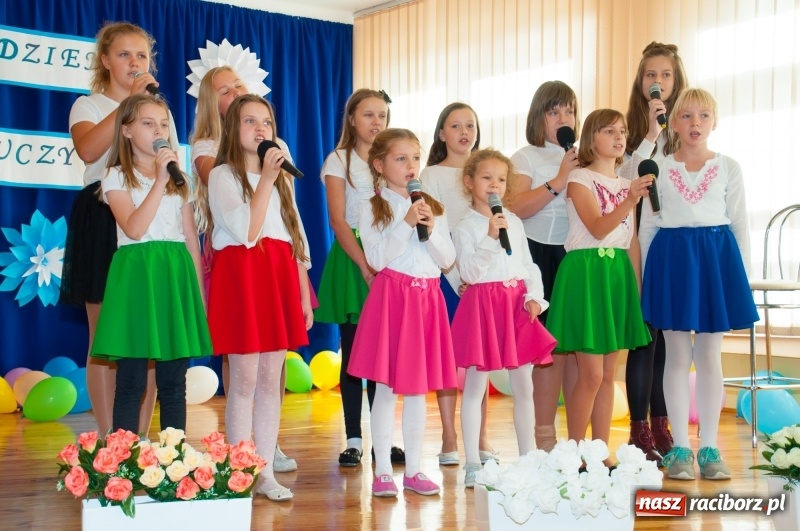 Zdjęcie w galerii na portalu naszraciborz.pl: Jaki powinien być nauczyciel? Uczniowie wiedzą najlepiej! DEN w SP18 wiadomości z regionu