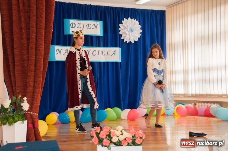 Zdjęcie w galerii na portalu naszraciborz.pl: Jaki powinien być nauczyciel? Uczniowie wiedzą najlepiej! DEN w SP18 wiadomości z regionu