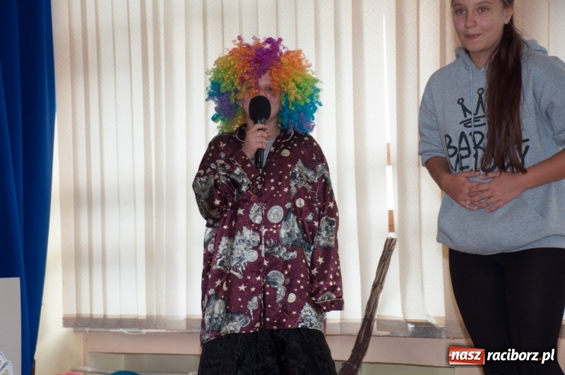 Zdjęcie w galerii na portalu naszraciborz.pl: Jaki powinien być nauczyciel? Uczniowie wiedzą najlepiej! DEN w SP18 wiadomości z regionu