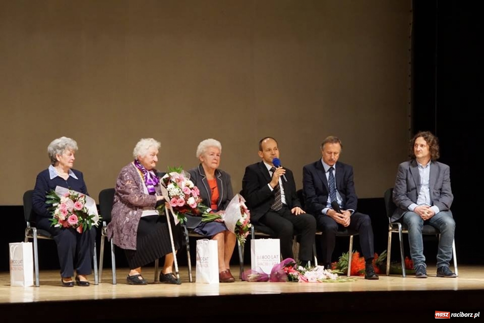 Zdjęcie w galerii na portalu naszraciborz.pl: Raciborska premiera KINDERLAGER POGRZEBIN  wiadomości z regionu