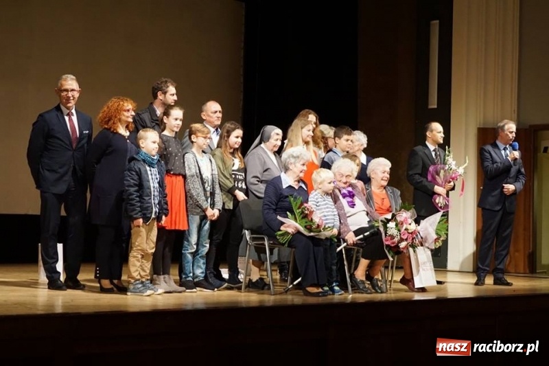 Zdjęcie w galerii na portalu naszraciborz.pl: Raciborska premiera KINDERLAGER POGRZEBIN  wiadomości z regionu