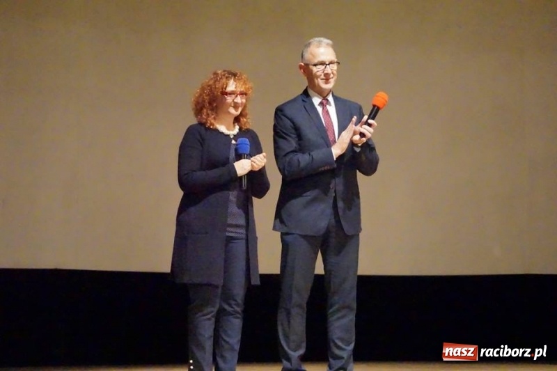 Zdjęcie w galerii na portalu naszraciborz.pl: Raciborska premiera KINDERLAGER POGRZEBIN  wiadomości z regionu