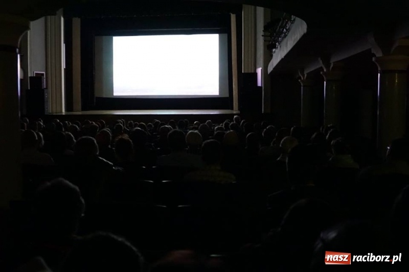 Zdjęcie w galerii na portalu naszraciborz.pl: Raciborska premiera KINDERLAGER POGRZEBIN  wiadomości z regionu