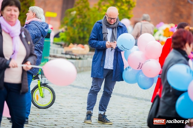 Zdjęcie w galerii na portalu naszraciborz.pl: XVIII Marsz Nadziei. Raciborzanie solidarni z osobami dotkniętymi nowotworem FOTO i WIDEO wiadomości z regionu