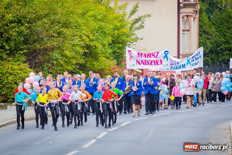 Zdjęcie w galerii na portalu naszraciborz.pl: XVIII Marsz Nadziei. Raciborzanie solidarni z osobami dotkniętymi nowotworem FOTO i WIDEO wiadomości z regionu