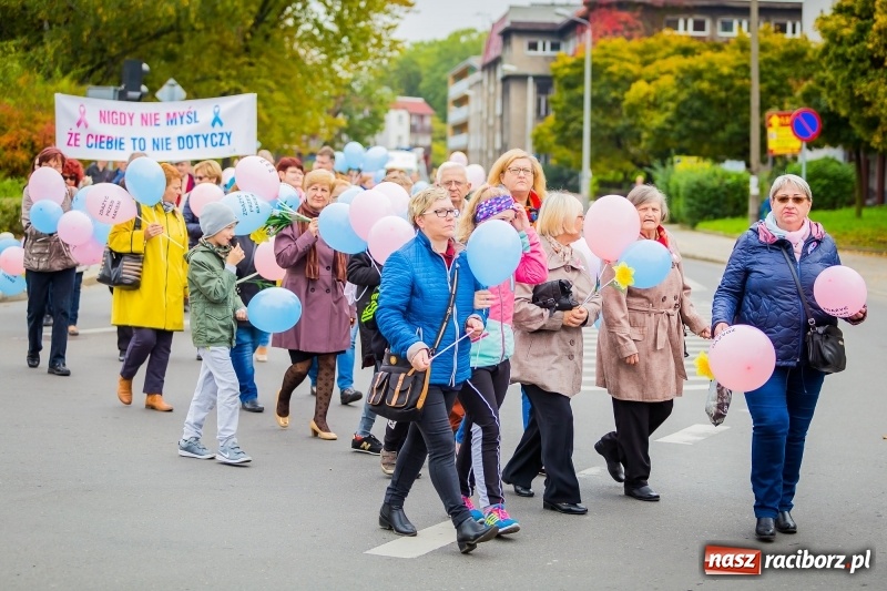 Zdjęcie w galerii na portalu naszraciborz.pl: XVIII Marsz Nadziei. Raciborzanie solidarni z osobami dotkniętymi nowotworem FOTO i WIDEO wiadomości z regionu
