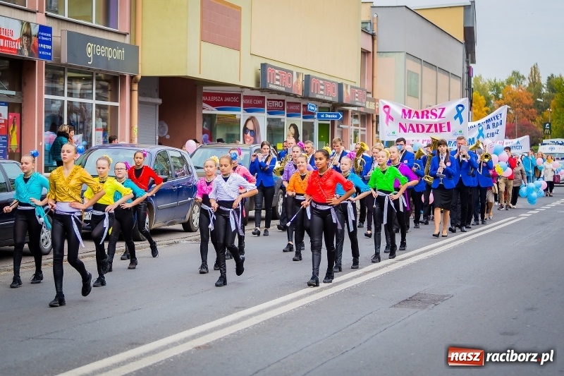 Zdjęcie w galerii na portalu naszraciborz.pl: XVIII Marsz Nadziei. Raciborzanie solidarni z osobami dotkniętymi nowotworem FOTO i WIDEO wiadomości z regionu