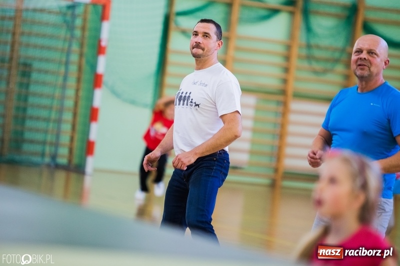 Zdjęcie w galerii na portalu naszraciborz.pl: W Arenie Rafako odbyło się charytatywne latino dance dla Mateuszka. Parkiet był pełny! FOTO i WIDEO wiadomości z regionu