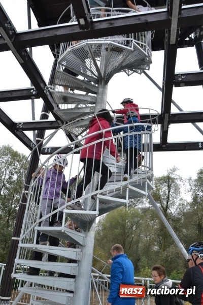 Zdjęcie w galerii na portalu naszraciborz.pl: W Chałupkach oddano do użytku wieżę widokową. Ma ponad 27 metrów wysokości  wiadomości z regionu