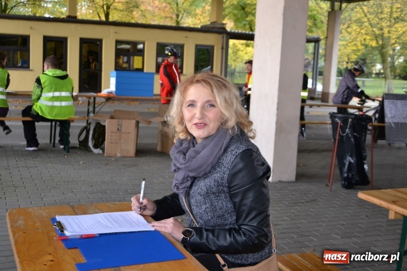 Zdjęcie w galerii na portalu naszraciborz.pl: Rowerowy rajd gwiaździsty na zakończenie sezonu  wiadomości z regionu