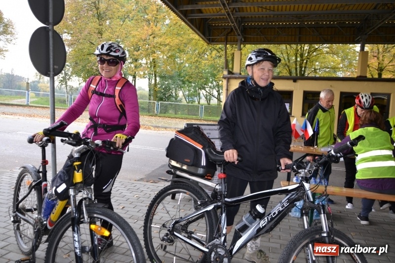 Zdjęcie w galerii na portalu naszraciborz.pl: Rowerowy rajd gwiaździsty na zakończenie sezonu  wiadomości z regionu
