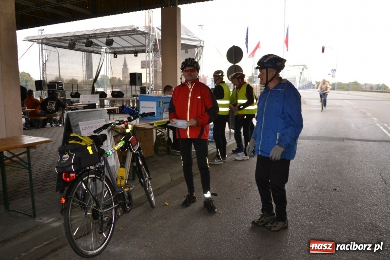Zdjęcie w galerii na portalu naszraciborz.pl: Rowerowy rajd gwiaździsty na zakończenie sezonu  wiadomości z regionu