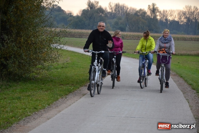 Zdjęcie w galerii na portalu naszraciborz.pl: Rowerowy rajd gwiaździsty na zakończenie sezonu  wiadomości z regionu
