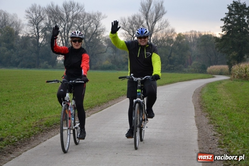 Zdjęcie w galerii na portalu naszraciborz.pl: Rowerowy rajd gwiaździsty na zakończenie sezonu  wiadomości z regionu