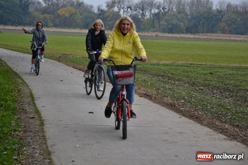 Zdjęcie w galerii na portalu naszraciborz.pl: Rowerowy rajd gwiaździsty na zakończenie sezonu  wiadomości z regionu