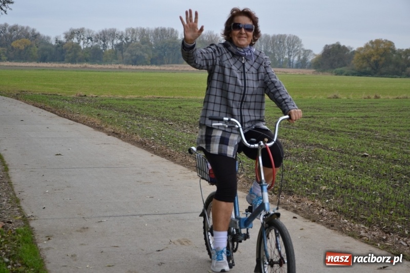 Zdjęcie w galerii na portalu naszraciborz.pl: Rowerowy rajd gwiaździsty na zakończenie sezonu  wiadomości z regionu