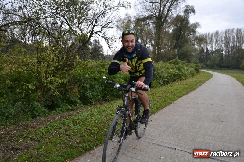 Zdjęcie w galerii na portalu naszraciborz.pl: Rowerowy rajd gwiaździsty na zakończenie sezonu  wiadomości z regionu