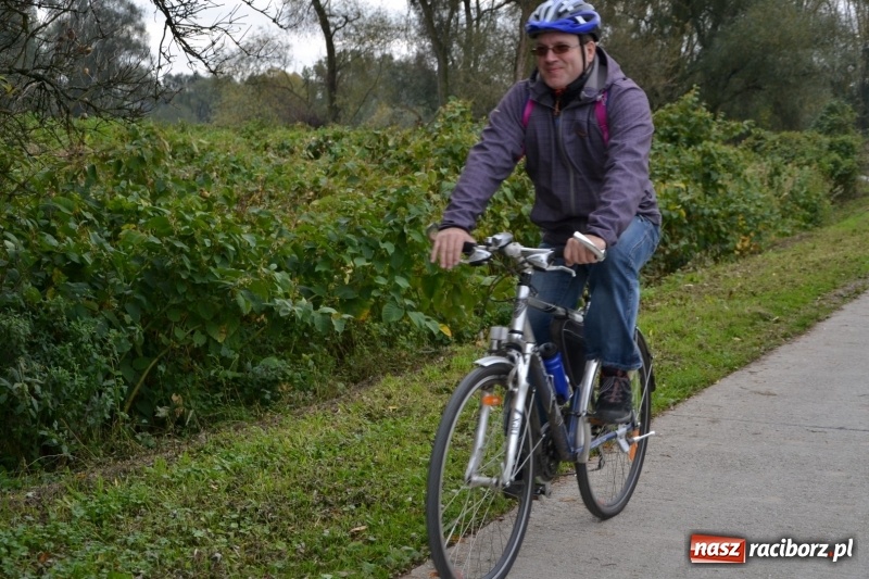Zdjęcie w galerii na portalu naszraciborz.pl: Rowerowy rajd gwiaździsty na zakończenie sezonu  wiadomości z regionu