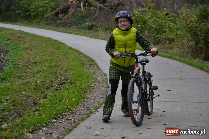 Zdjęcie w galerii na portalu naszraciborz.pl: Rowerowy rajd gwiaździsty na zakończenie sezonu  wiadomości z regionu