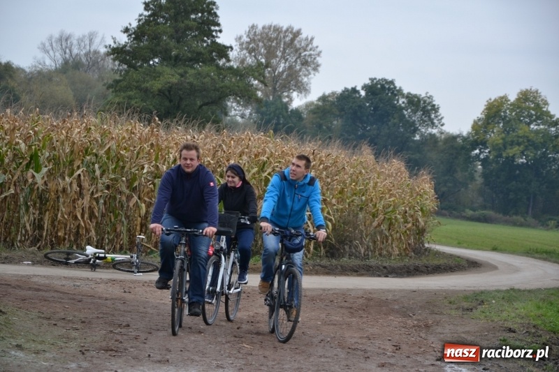 Zdjęcie w galerii na portalu naszraciborz.pl: Rowerowy rajd gwiaździsty na zakończenie sezonu  wiadomości z regionu