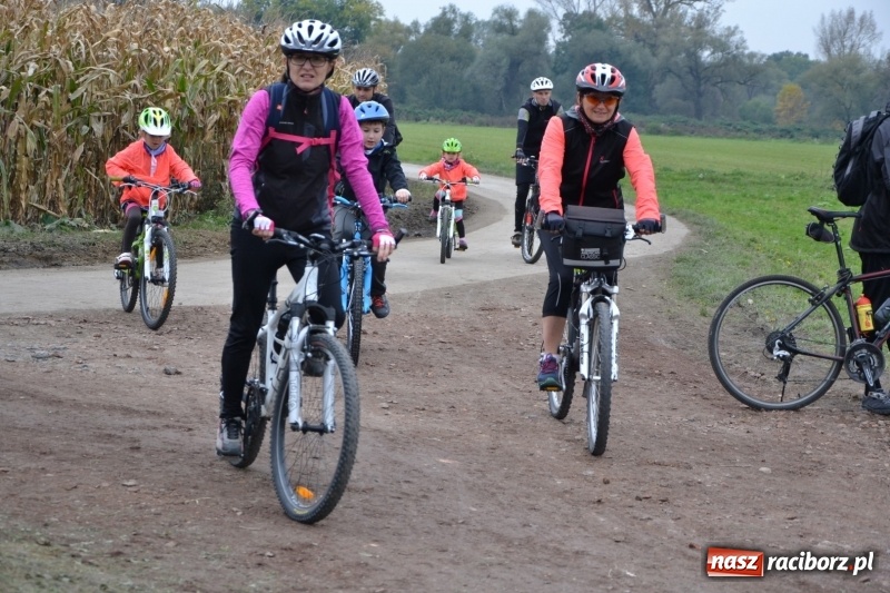 Zdjęcie w galerii na portalu naszraciborz.pl: Rowerowy rajd gwiaździsty na zakończenie sezonu  wiadomości z regionu