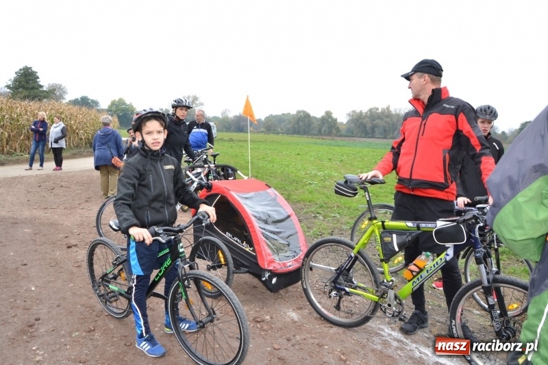 Zdjęcie w galerii na portalu naszraciborz.pl: Rowerowy rajd gwiaździsty na zakończenie sezonu  wiadomości z regionu