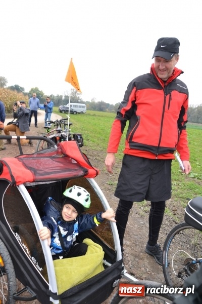 Zdjęcie w galerii na portalu naszraciborz.pl: Rowerowy rajd gwiaździsty na zakończenie sezonu  wiadomości z regionu