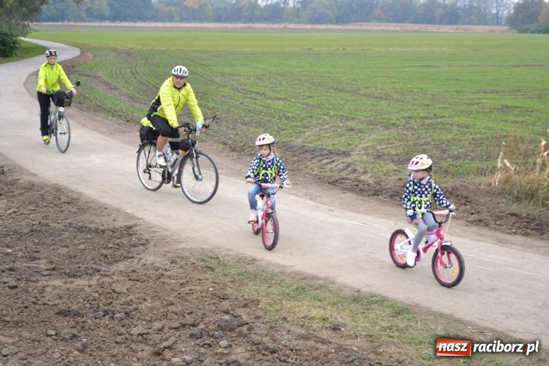Zdjęcie w galerii na portalu naszraciborz.pl: Rowerowy rajd gwiaździsty na zakończenie sezonu  wiadomości z regionu
