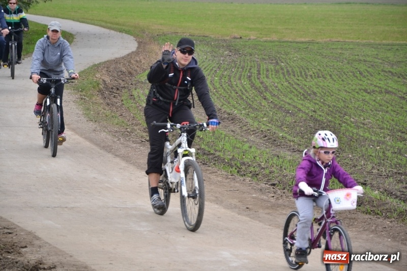 Zdjęcie w galerii na portalu naszraciborz.pl: Rowerowy rajd gwiaździsty na zakończenie sezonu  wiadomości z regionu