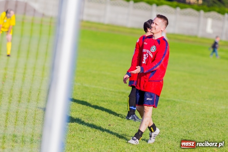 Zdjęcie w galerii na portalu naszraciborz.pl: A mój rodzic piłkę kopie, czyli sportowa rywalizacja w Tworkowie wiadomości z regionu