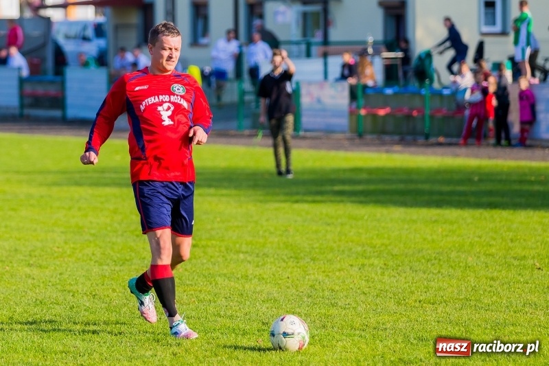 Zdjęcie w galerii na portalu naszraciborz.pl: A mój rodzic piłkę kopie, czyli sportowa rywalizacja w Tworkowie wiadomości z regionu