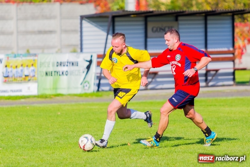 Zdjęcie w galerii na portalu naszraciborz.pl: A mój rodzic piłkę kopie, czyli sportowa rywalizacja w Tworkowie wiadomości z regionu