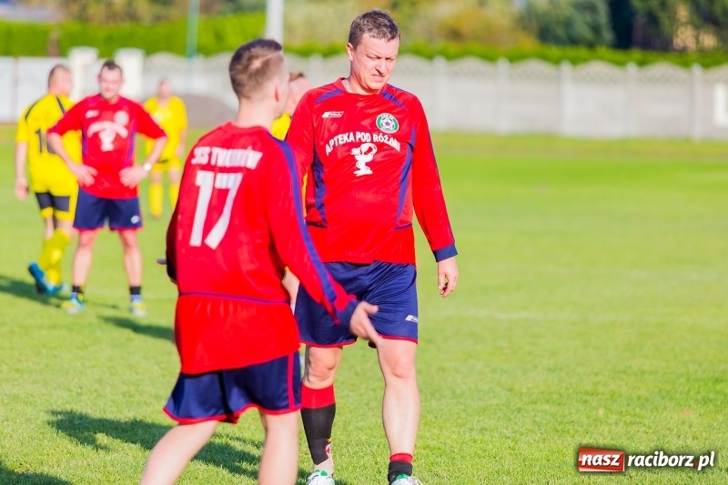 Zdjęcie w galerii na portalu naszraciborz.pl: A mój rodzic piłkę kopie, czyli sportowa rywalizacja w Tworkowie wiadomości z regionu