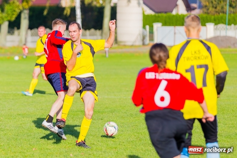 Zdjęcie w galerii na portalu naszraciborz.pl: A mój rodzic piłkę kopie, czyli sportowa rywalizacja w Tworkowie wiadomości z regionu